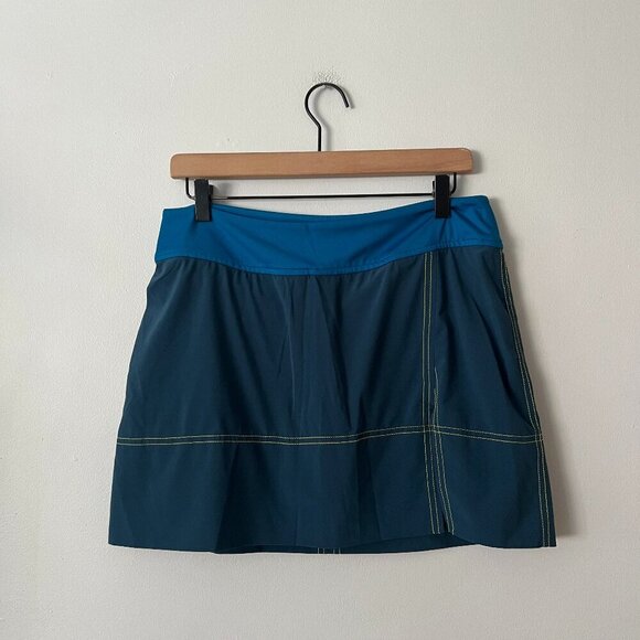 Title Nine Teal Blue Athletic Tennis Pickleball Skort Women's Size Medium - Picture 1 of 8